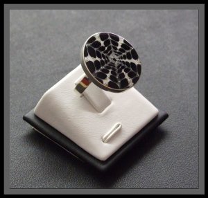 Adjustable Silver Ring with Shell - Black