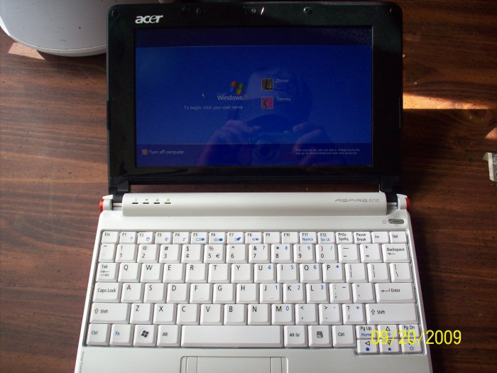 Acer aspire one aoa110 какую ось