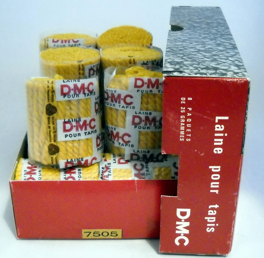 DMC Wool Pre-Cut Rug Yarn - 6 rounds + l box (25g) of 8 rounds color 7505 gold, lot 28936