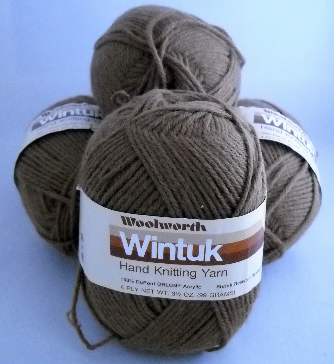 4 Skeins Wintuk by Woolworth 31/2 oz.,(99 g) 4 ply color nutmeg 10