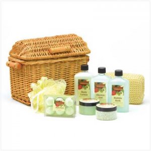 APPLE BATH SET IN WILLOW BASKET