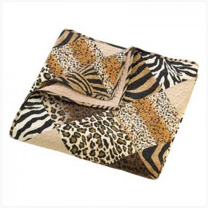 JUNGLE PRINT QUILT