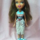 Bratz Girlz Girls Doll RARE Head Gamez Games Yasmin Cargo Capris Sneakers