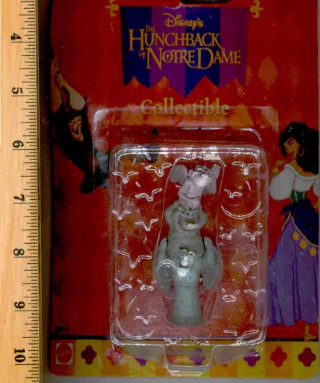 hunchback of notre dame figures