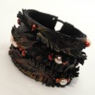 Leather bracelet. Fluffy leather bracelet with freshwater pearls.