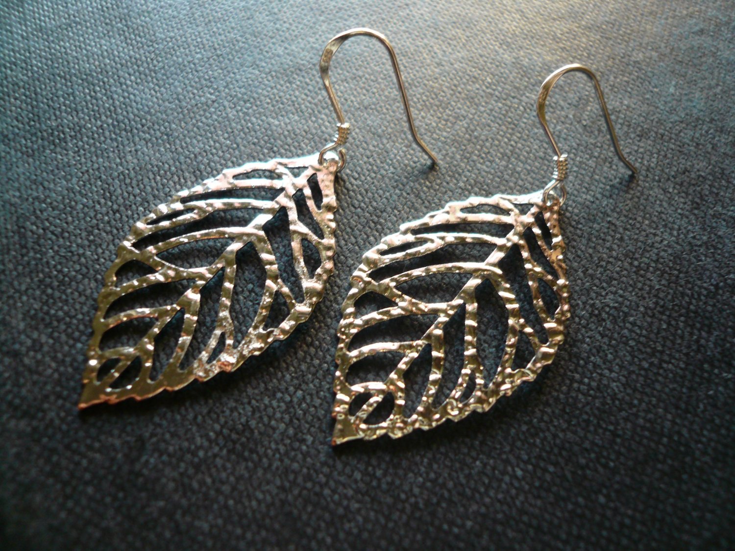 Filigree Foliage Leaf Earrings