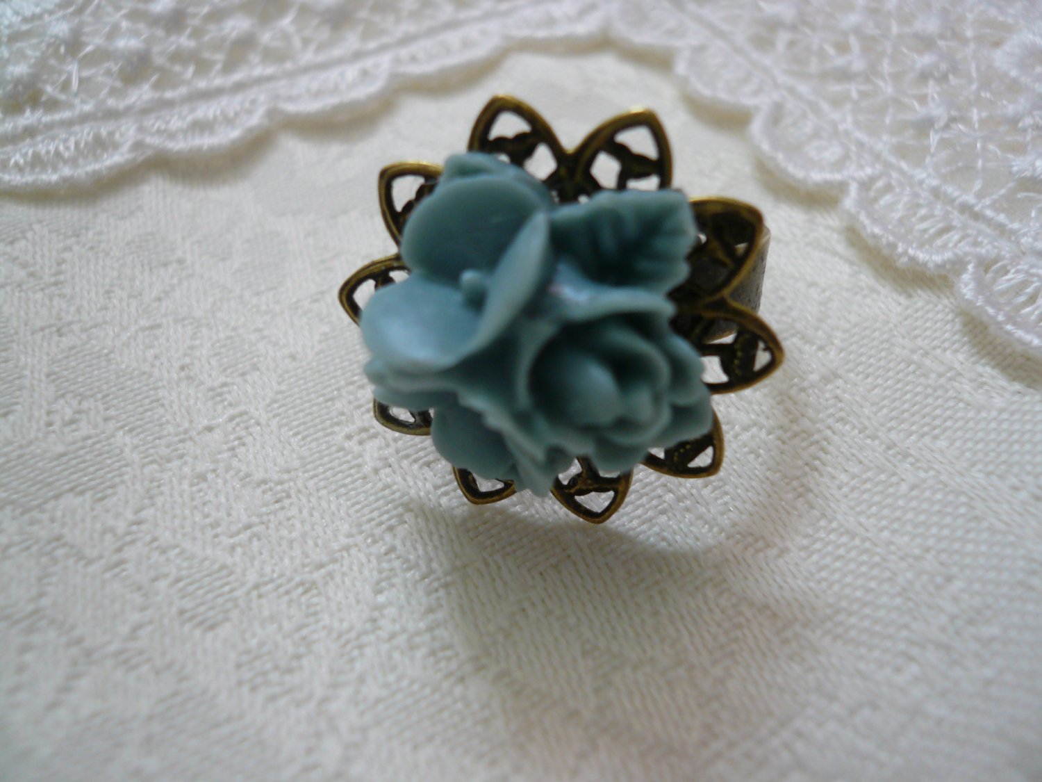 Bluegrey Flower Filigree Ring