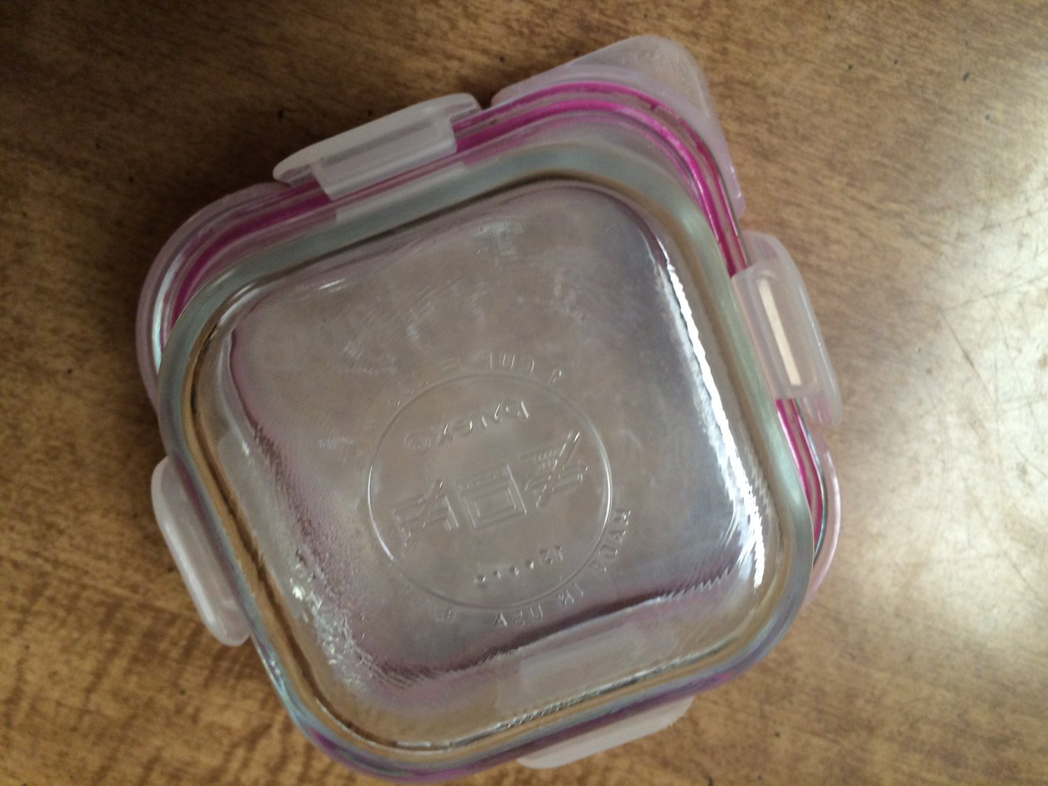 Snapware Pyrex Leakproof ,236ml. Oven Safe Glass Storage Containers