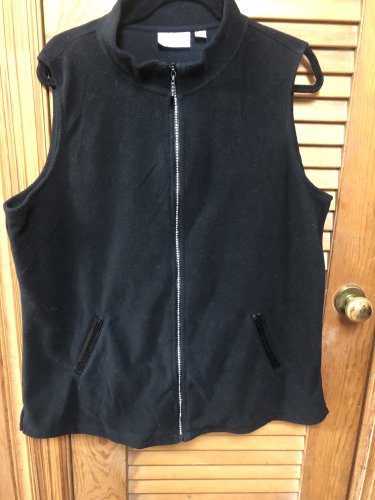 Quaker Factory Womens Size XL Black Fleece Rhinestone Zip Sequin Pocket Vest
