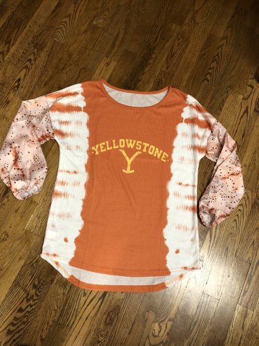 Yellowstone Show Ladies Size Small Patterned 3/4 Sleeves Orange/White Top