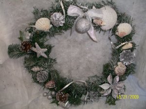 Wreath - Christmas Shells - Silver