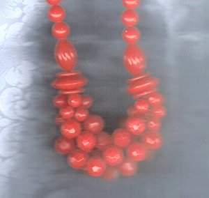 PRICES SLASHED-RED EARLY FACETED PLASTIC VNTG CLUSTER NECKLACE