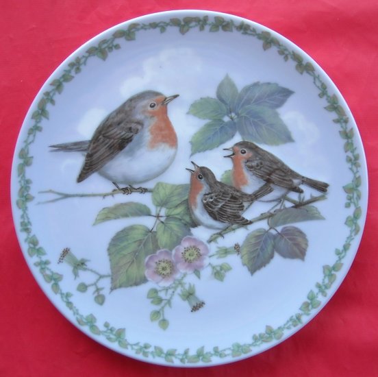Natures Children The Robins Royal Copenhagen Plate Boxed