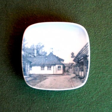 Danish Bing Grondahl Copenhagen Denmark H C Andersen S House Odense Small Plate Ornament