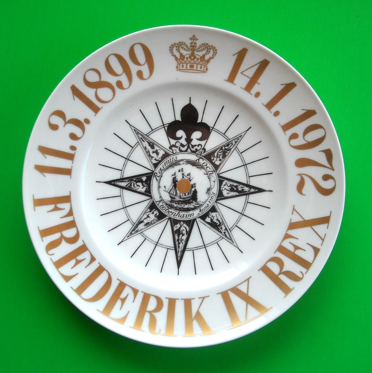 King Frederik IX Denmark Bing & Grondahl Copenhagen Gold Plate 1972