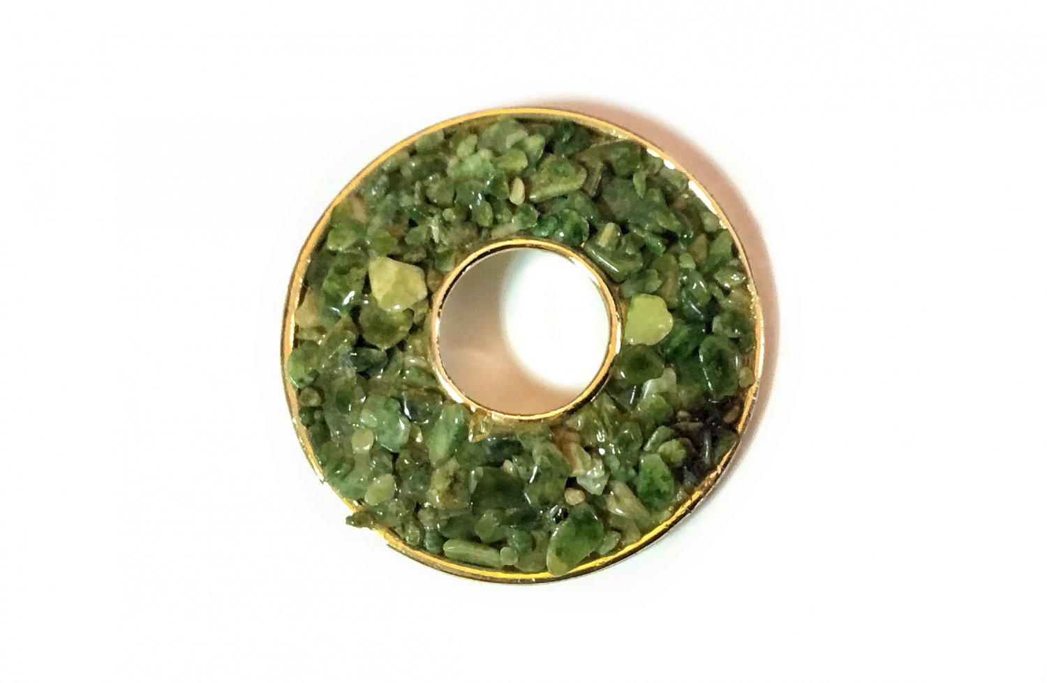 1950s Signed Lisner Jade Nuggets Circle Brooch