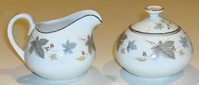 White Mist Ridgway Vinewood Sugar Bowl with Lid and Creamer - England