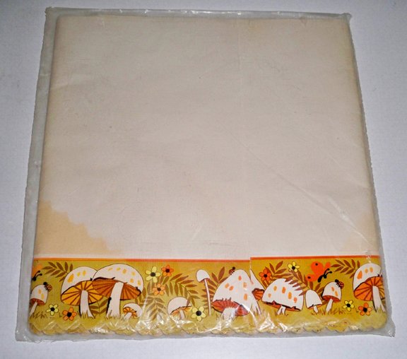 Vintage Roylcraft Mushroom Shelf Paper with Heavy Duty Edging