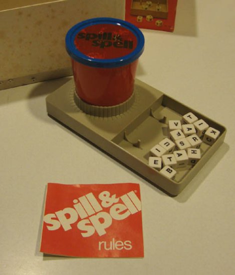 Vintage 1972 Parker Brothers Spill & Spell Game