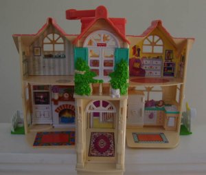 Fisher Price Sweet Streets #75117 - Family Home (Country) Dollhouse