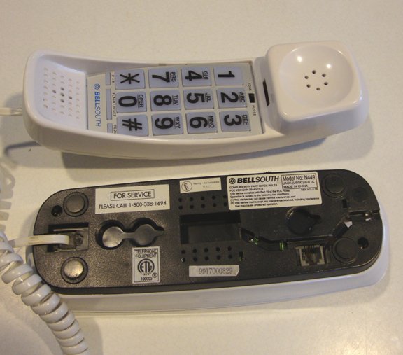 Vintage Bellsouth Big Button Display Trimline Pushbutton White Corded