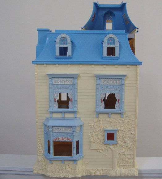 fisher price dollhouse 2002