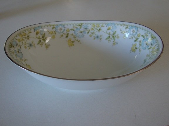 Vintage Noritake #2608 Flourish Oval Vegetable Bowl