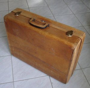 Vintage Hartmann Custom Crafted Tan Leather Suitcase Luggage Case