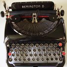Vintage Remington Rand Streamliner Typewriter 1941 w/ case