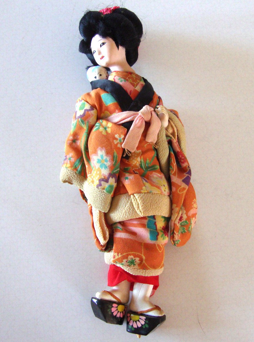 Vintage 1950s Japanese Maiko / Geisha with Baby Doll