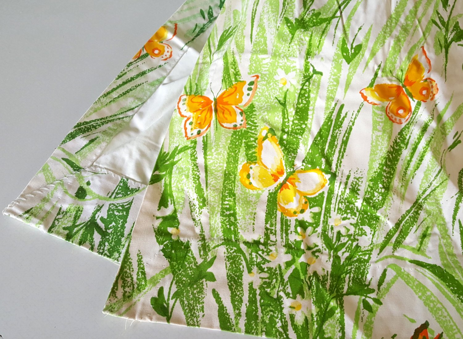 Vintage Curtains Pleated Drapes Butterfly Floral - 3 Panels