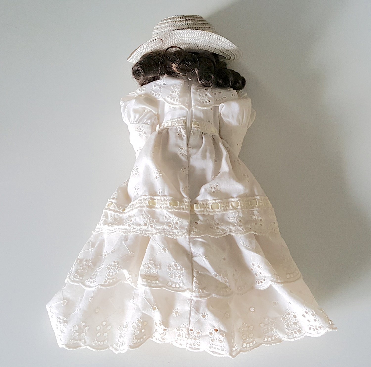 Vintage 1988 House of Lloyd Victorian Porcelain Doll 16"