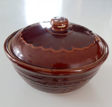 Vintage Marcrest Daisy Dot Brown 1 1/2 Quart Round Covered Casserole Dutch Oven