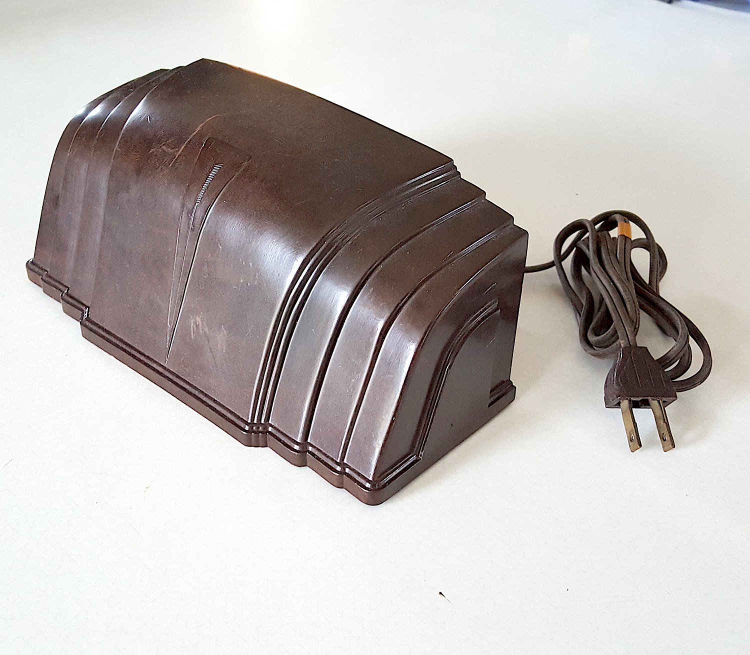 Vintage Eagle Bakelite Art Deco Bed Headboard Reading Lamp