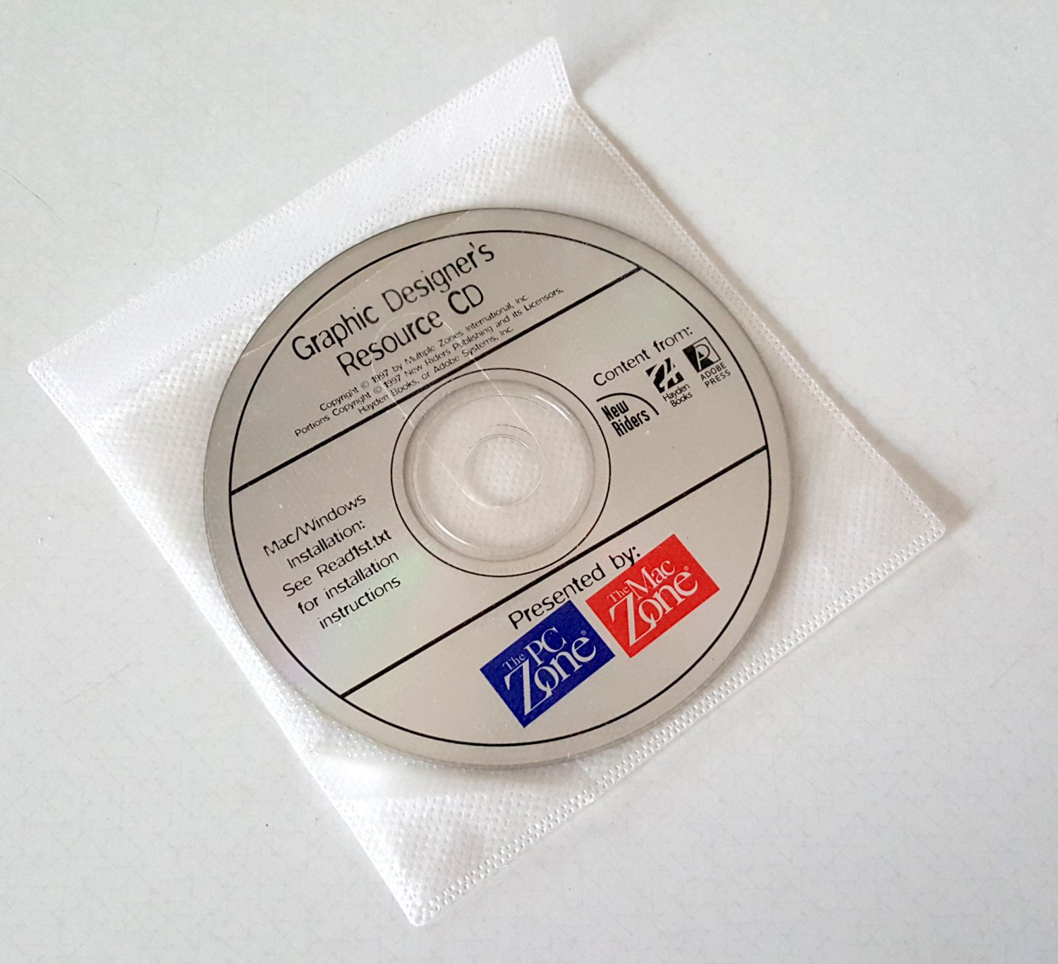 1997 The PC Zone / Mac Zone Graphic Designer's Resource CD-Rom