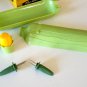 Vintage SERV-RITE Plastic CORN COB Holders and Corn Husk DISHES in Box