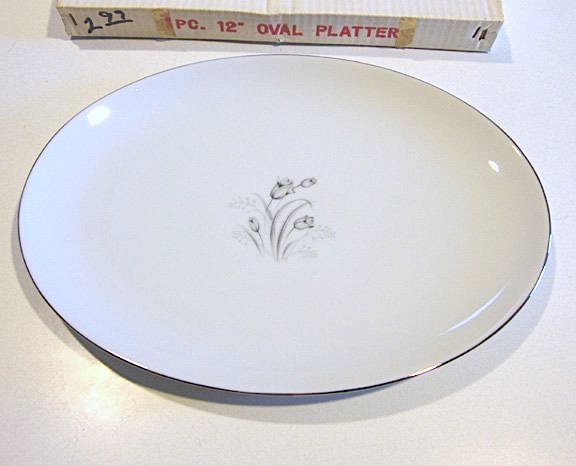 Creative Royal Elegance Fine China Japan 12" Oval Platter MIB