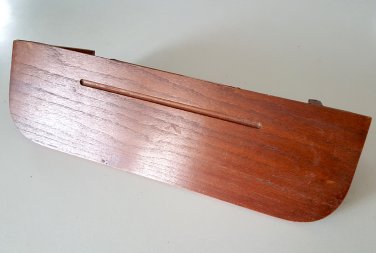 2001 Home Interiors & Gifts Oak Wall Shelf w/ Plate Groove