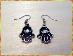 KABBALAH SWAROVSKI EVIL EYE CHARM EARRINGS RARE HAMSA B