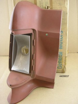 1964 Pontiac Tempest & Custom NOS tail lamp molding LH