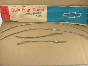 1968 Chevrolet 4dr NOS door edge guard P# 987308 CHEVY