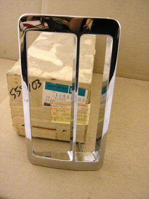 1978 1979 Oldsmobile cornering lamp bezel NOS right