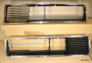 1983 84 Pontiac Phoenix STE NOS grill pair
