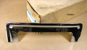 1976 77 Buick Regal marker lamp bezel NOS RH