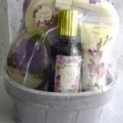FLORA FREESIA 4 PC MINI BATH SET IN WOVEN BASKET