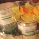 GREEN TEA 6 PC BATH SET W/ LINED WOVEN BASKET