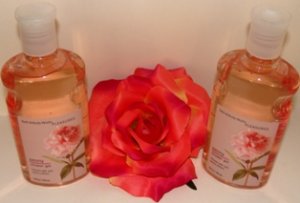 BATH & BODY WORKS PEONY 3 PC BATH SET SET
