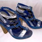 APEPAZZA WOMENS NAVY SNAKESKIN LIGHT BLUE STRAPPY SANDAL SIZE 7M APEPAZZA WOMENS NAVY SNAKESKIN LIGHT BLUE STRAPPY SANDAL SIZE 7M