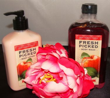 BATH & BODY WORKS FRESH PICKED APPLES 2 PC BATH SET