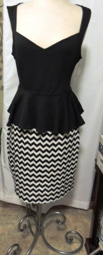 SYMPHONY SLEEVELESS BLK/WHT PEPLUM DRESS PLUS SIZE 1X, 2X, 3X